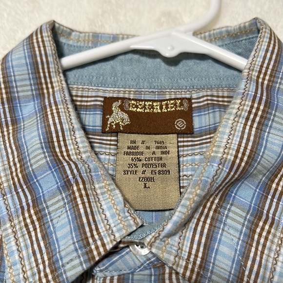 Ezekiel Mens casual snap button down, size LARGE. Excellent condition. - Picture 3 of 8